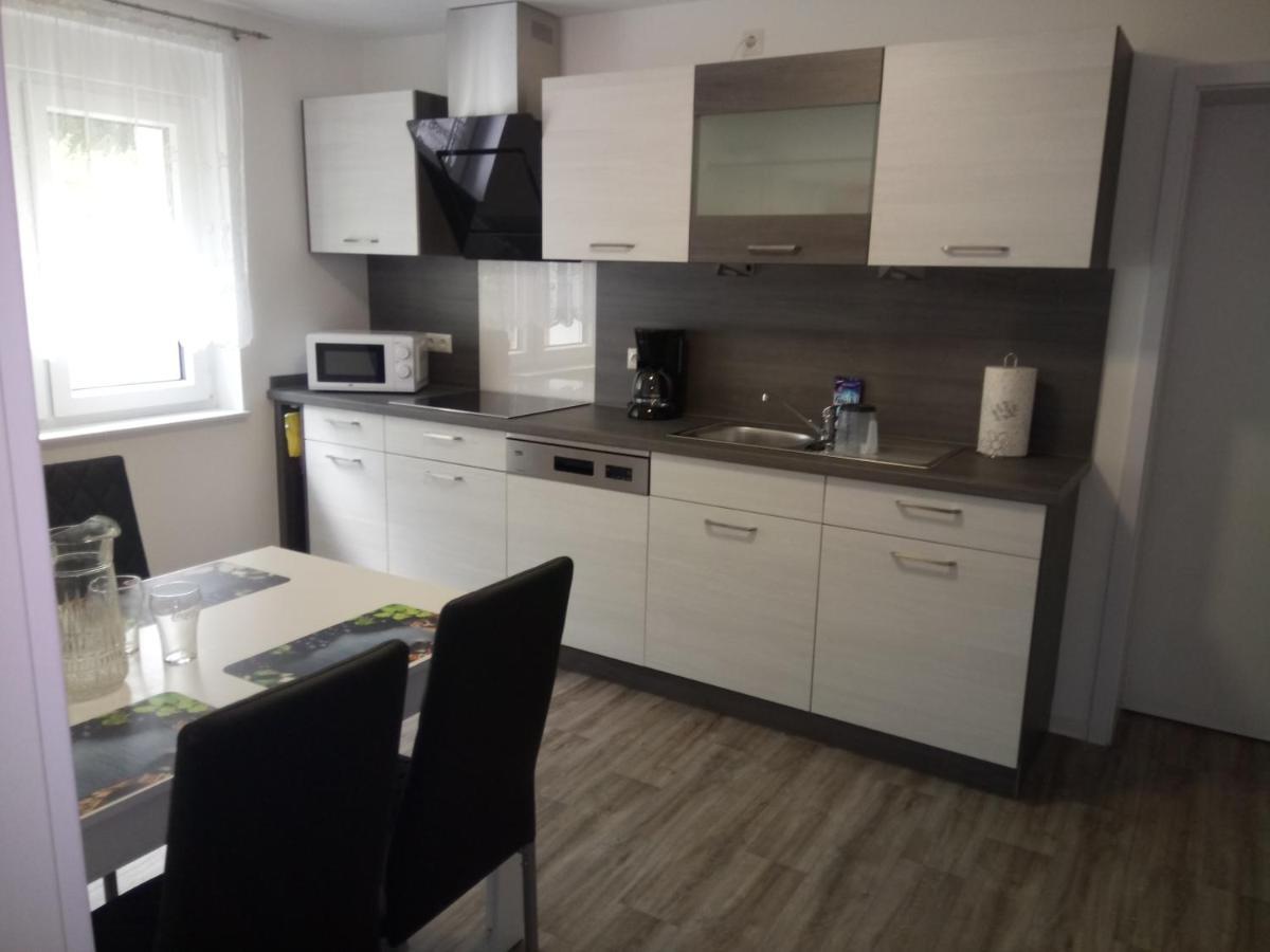 Haus Waldidyll Apartamento Lauta Exterior foto