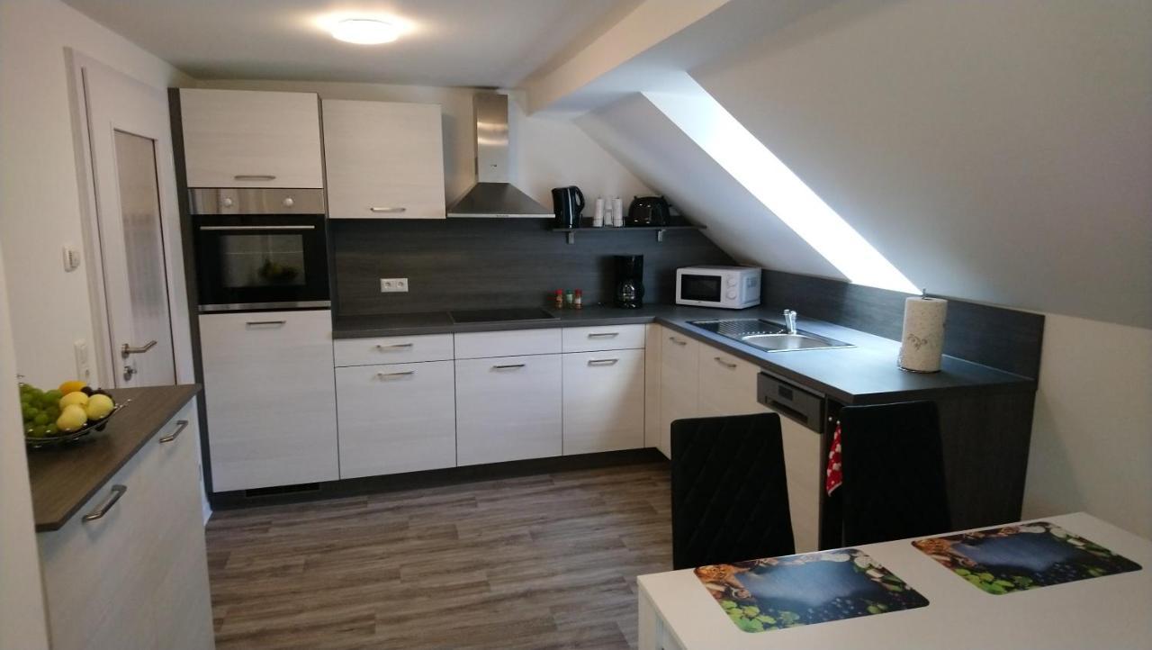 Haus Waldidyll Apartamento Lauta Exterior foto