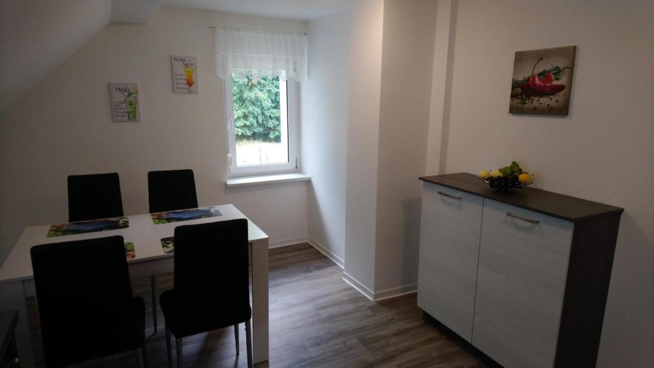 Haus Waldidyll Apartamento Lauta Exterior foto