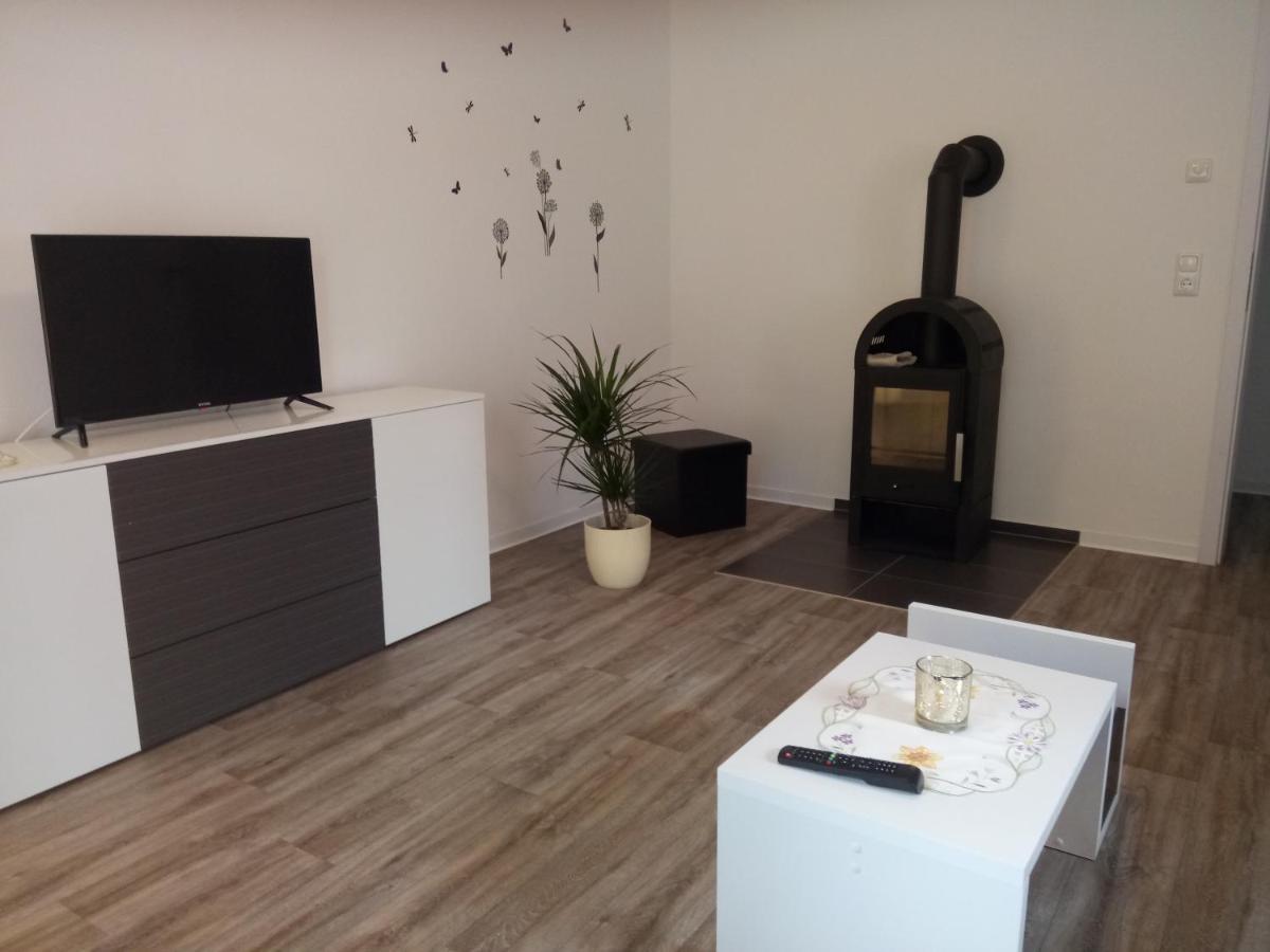 Haus Waldidyll Apartamento Lauta Exterior foto